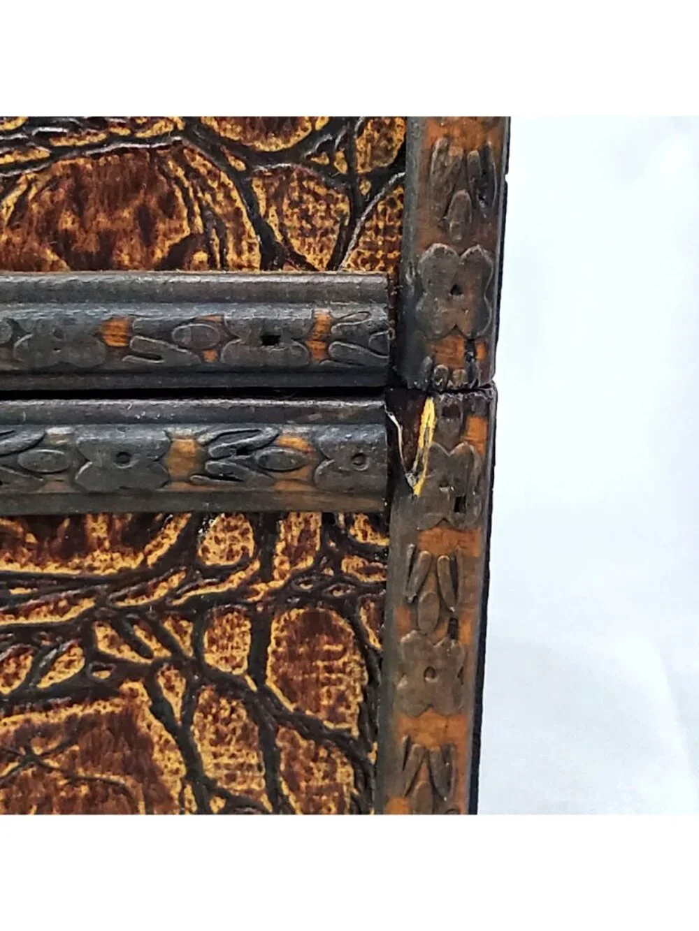 Vintage Wood & Faux Leather Carved Jewelry Treasure Chest Box With Metal Accents